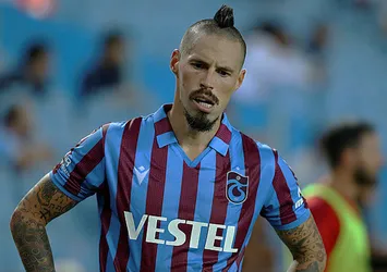 Gençlere taş çıkarıyor! Biyonik adam Marek Hamsik