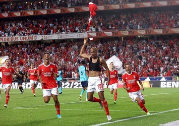Benfica 9 kişi kazandı!