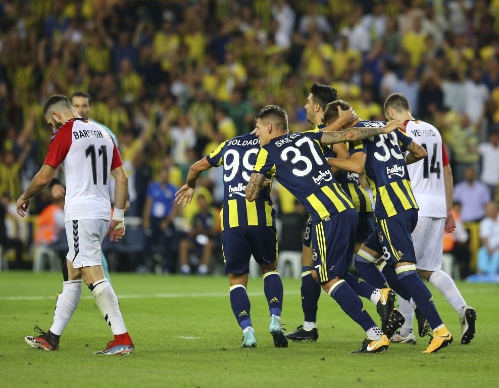 Fenerbahçe-Vardar karşılaşmasından kareler