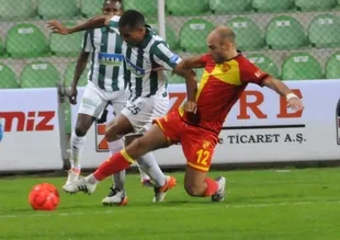 Giresun evinde Göztepe'ye geçit vermedi