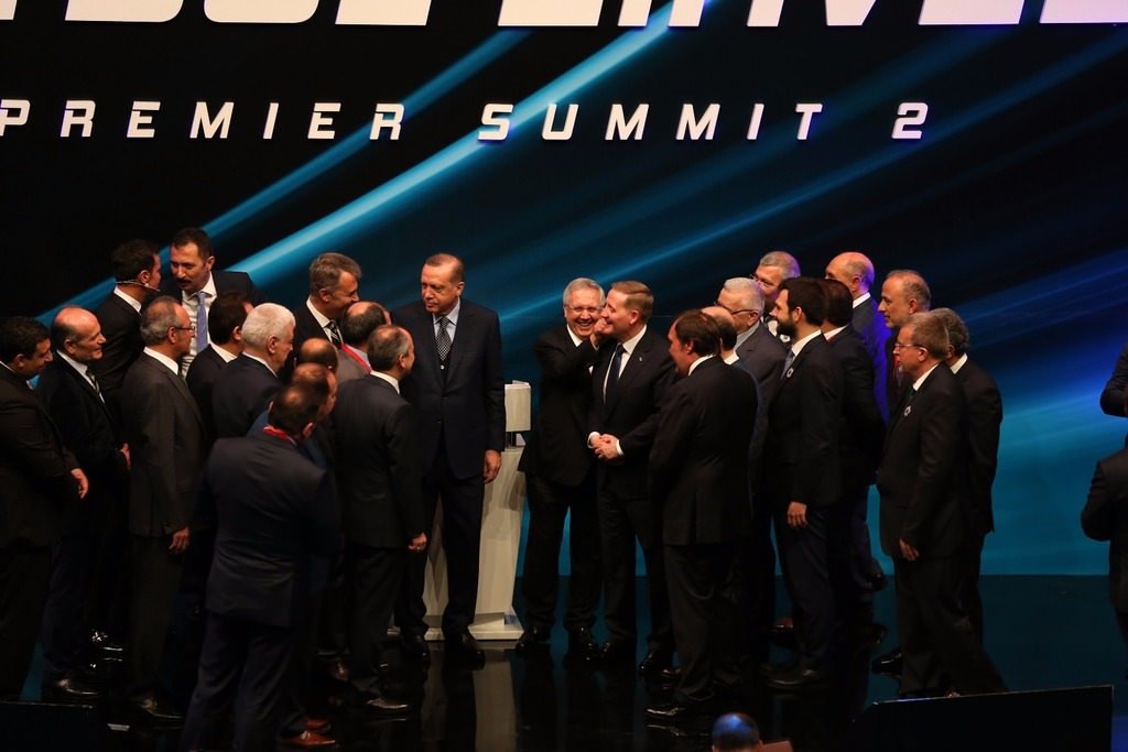 Cumhurbaşkanı Erdoğan küskünleri barıştırdı