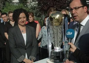 Beşiktaş'ın şampiyonluk kupası yola çıktı