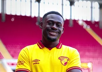 Göztepe'ye İngiliz orta saha! Resmen açıklandı