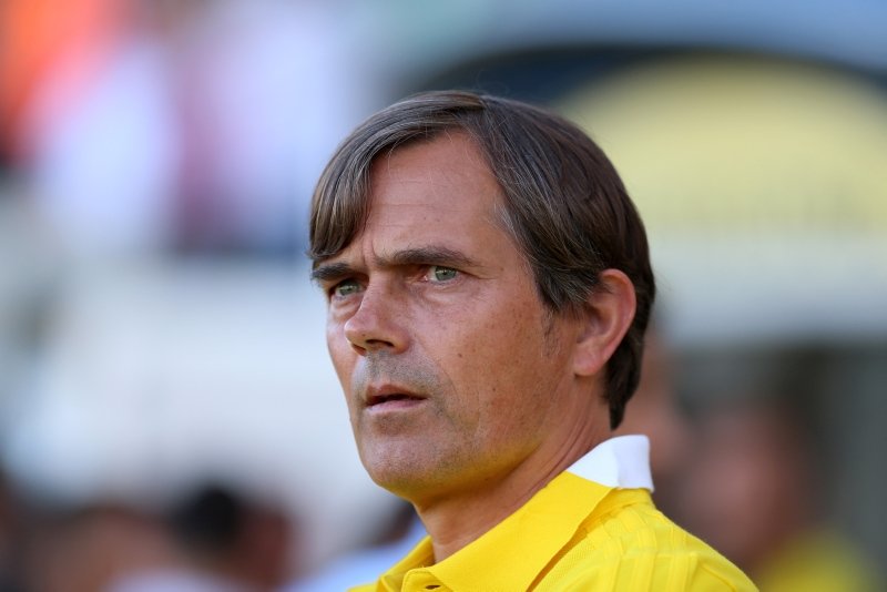 Fenerbahçe’de yeni teknik direktöre Cocu engeli