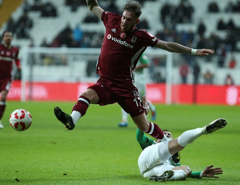 Beşiktaş’ta yolcular belli oldu