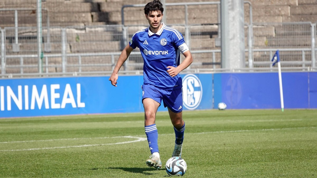 Galatasaray'dan sürpriz transfer! O ismin kardeşi Aslan oluyor