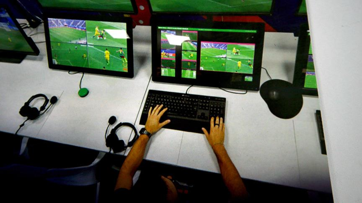 Trendyol Süper Lig'de günün VAR hakemleri açıklandı!