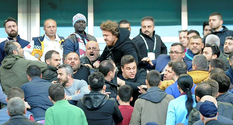 Olaylarla ilgili 4 kişi gözaltına alındı - 1