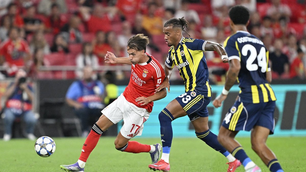 FENERBAHÇE HABERİ: Djiku ile Brown arasında gerginlik yaşandı! FENERBAHÇE HABERİ: Djiku ile Brown arasında gerginlik yaşandı!
