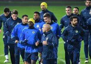 Fenerbahçe, Feyenoord maçına hazır
