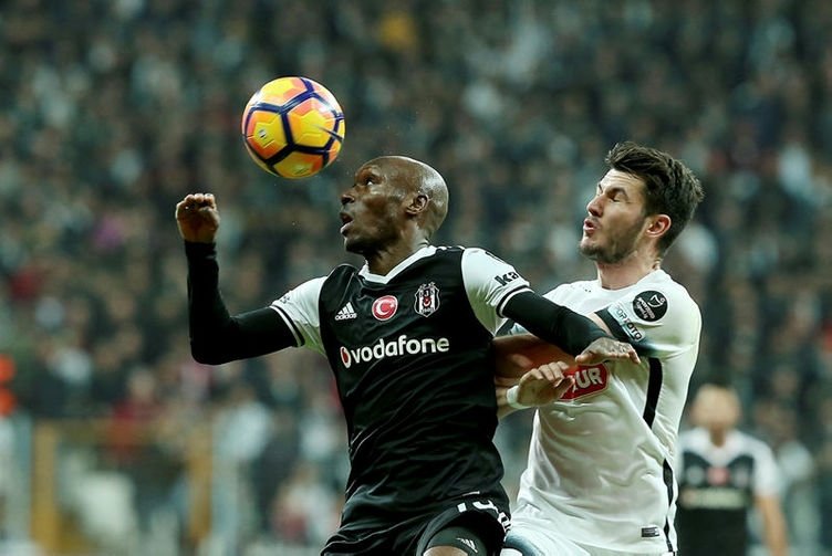 Beşiktaş’tan Atiba kararı
