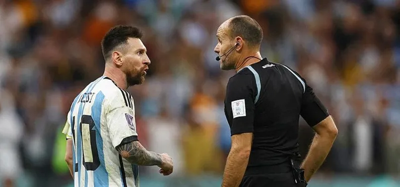Lionel Messi ateş püskürmüştü! Mateu Lahoz'un görevi sona erdi