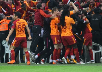 Galatasaray Avrupa'da ilk 10'da
