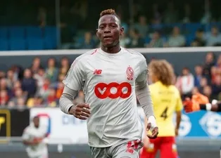 Beşiktaş Moussa Djenepo'nun peşinde!