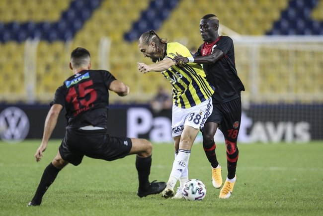 Fenerbahce Nin 2021 Yilinda Olacak Kadrosu Fenerbahce Transfer Haberleri Youtube