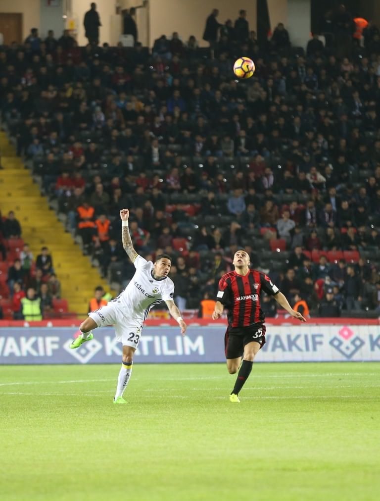 Gaziantepspor-Fenerbahçe karşılaşmasından kareler