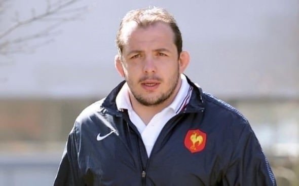 Rakibinin gözünü oydu