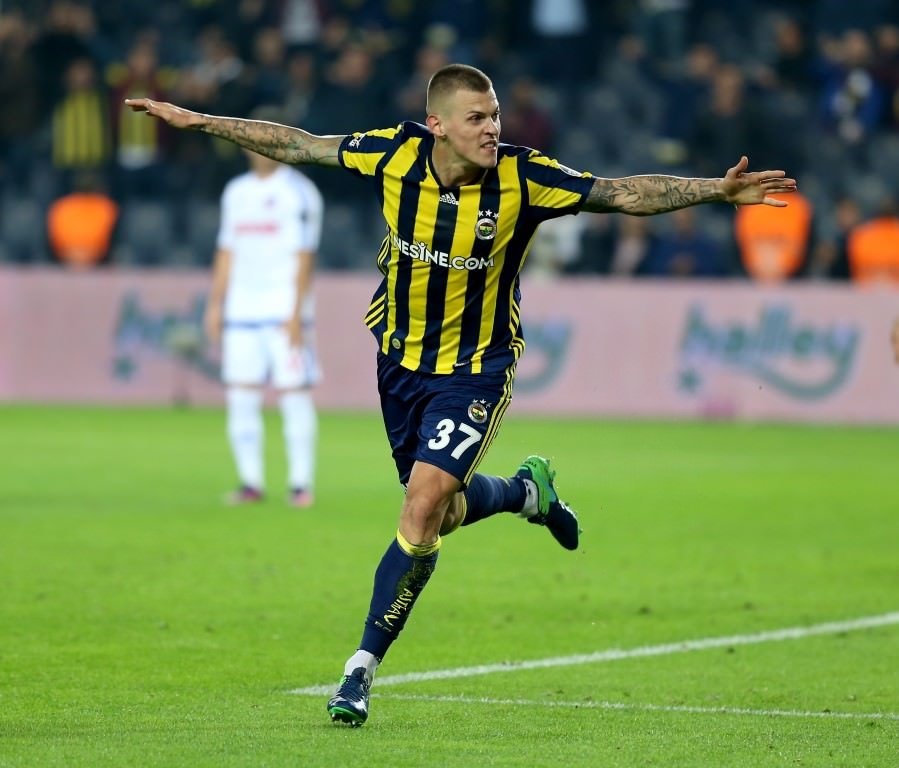 Moyes’in gözü Skrtel’de