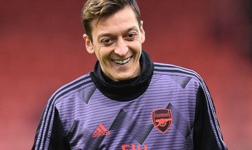 Mesut Özil mutlu haberi sosyal medyadan duyurdu!