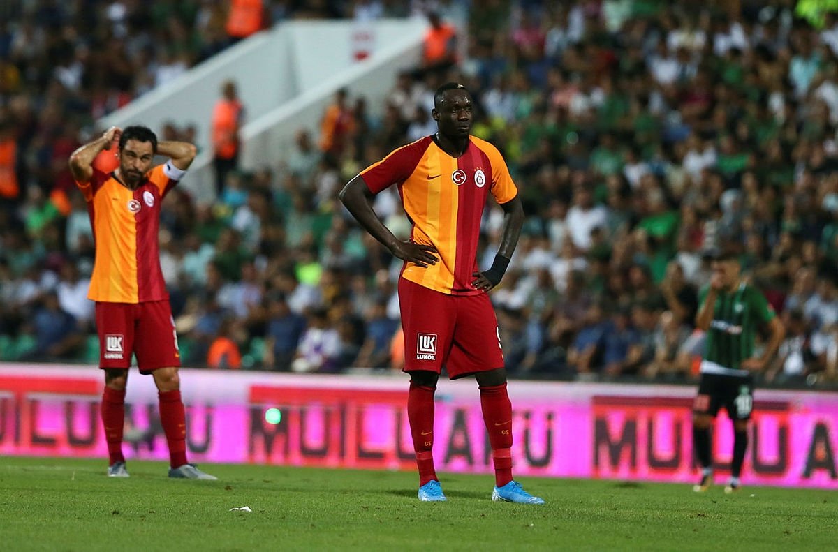 Galatasaray’da büyük operasyon! 4 ayrılık 2 transfer