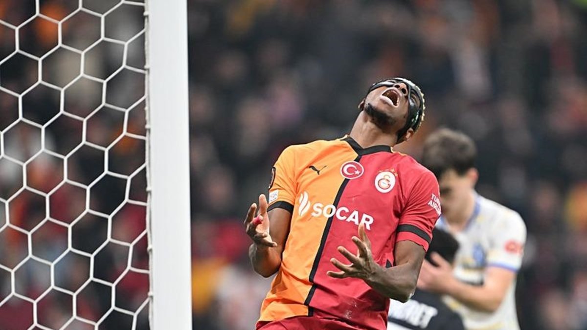 Galatasaray'ın golü ofsayta takıldı! İşte o pozisyon Galatasaray'ın golü ofsayta takıldı! İşte o pozisyon