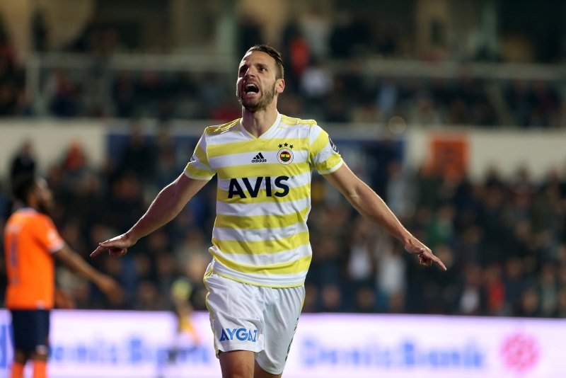 Fenerbahçe’de ’bahar’ temizliği!