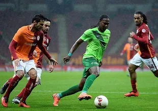 Rodallega, Trabzonspor'a imza atıyor