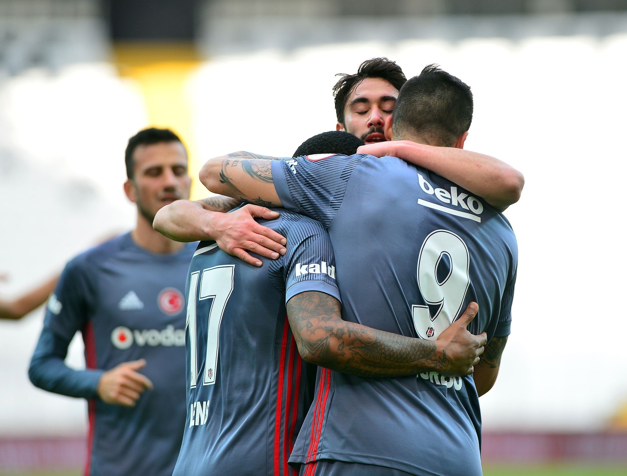 Manisaspor’a 4 gol atan Negredo’nun kimi işaret ettiği ortaya çıktı