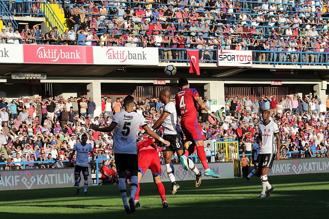 Karabükspor - Beşiktaş maçından kareler