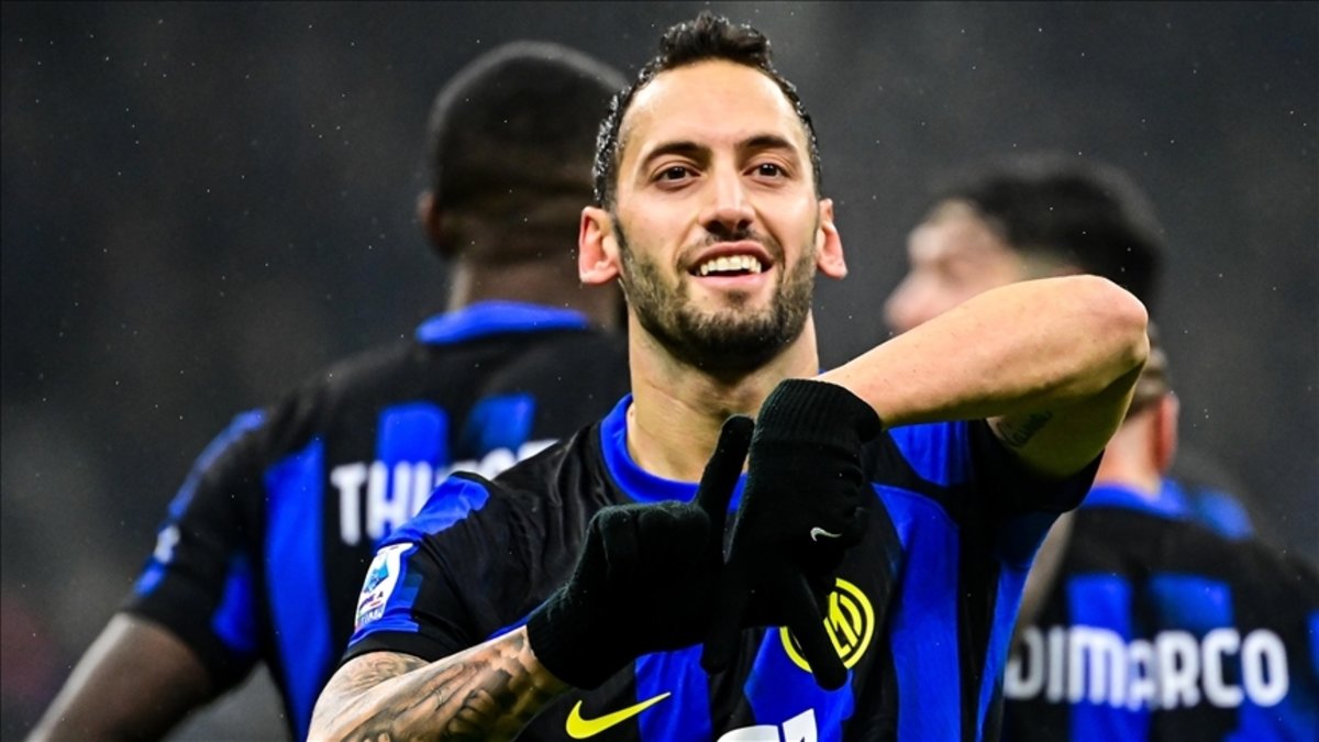 TRANSFER HABERLERİ: Galatasaray Hakan Çalhanoğlu için pazarlık masasında! İşte yapılan teklif! TRANSFER HABERLERİ: Galatasaray Hakan Çalhanoğlu için pazarlık masasında! İşte yapılan teklif!
