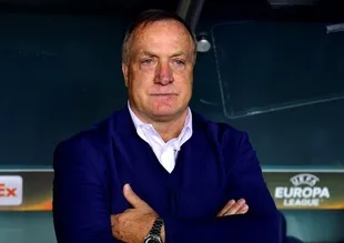 Dick Advocaat çift forvete dönüyor