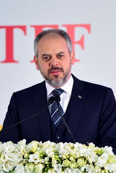 Bakan Kılıç, Rıza Yıldırım'ı tebrik etti