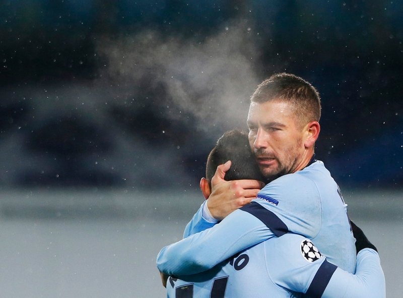 Fenerbahçe’ye Kolarov’dan kötü haber