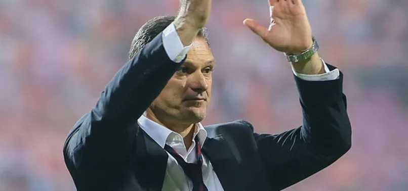 Eskişehirspor'da Alpay Özalan dönemi sona eriyor
