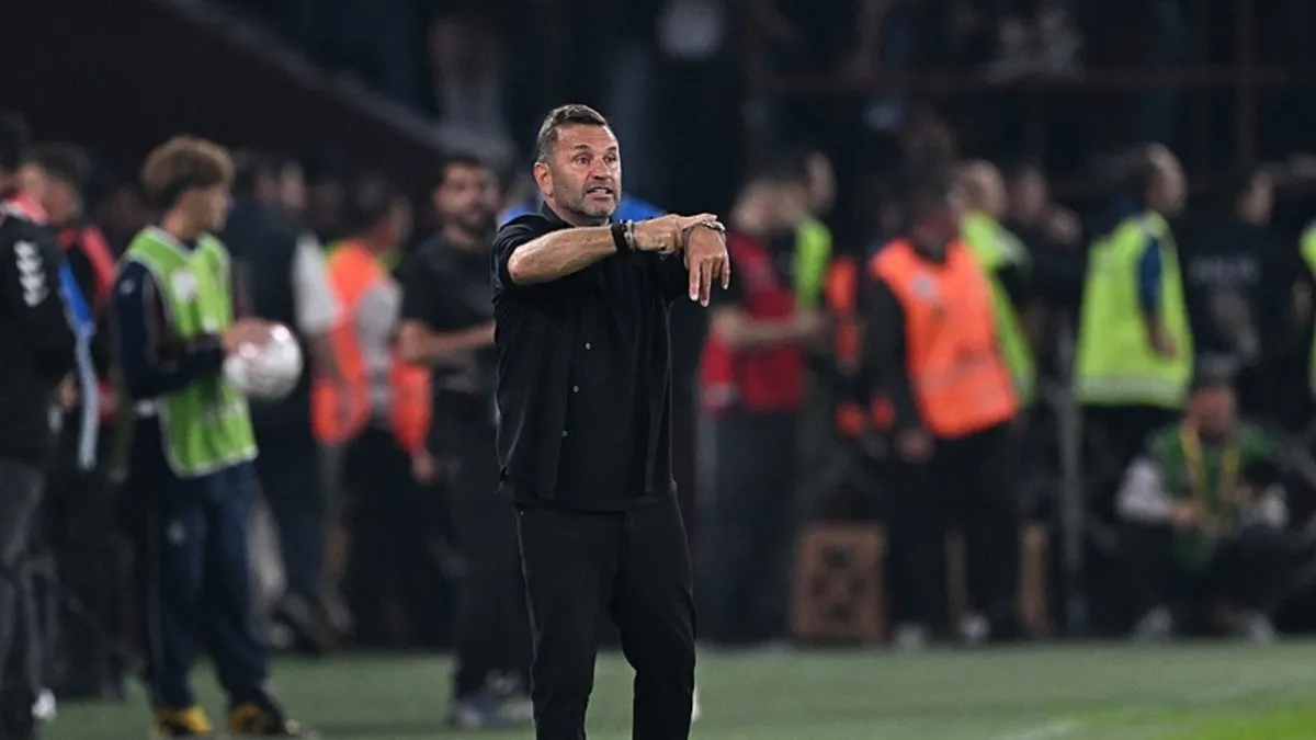 Photo: aspor.com.tr Serdal Adalı, Ertuğrul Doğan ve Okan Buruk PFDK