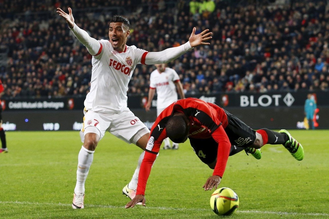 Fenerbahçe, Nabil Dirar’ı açıklıyor