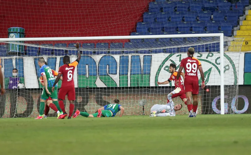 Galatasaray'da Fernando Muslera sakatlandı - 4