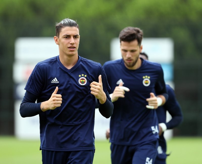 Fenerbahçe’de Berke Özer krizi!