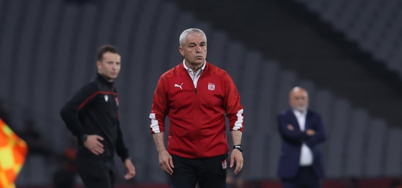 Sivasspor Teknik Direktörü Rıza Çalımbay'dan kupa sözleri! Sivas halkına hayırlı olsun