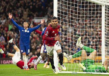Altay Bayındır'lı ManU evinde Chelsea'yi devirdi!