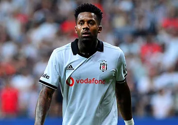 Lens takım arkadaşlarını yalnız bırakmadı