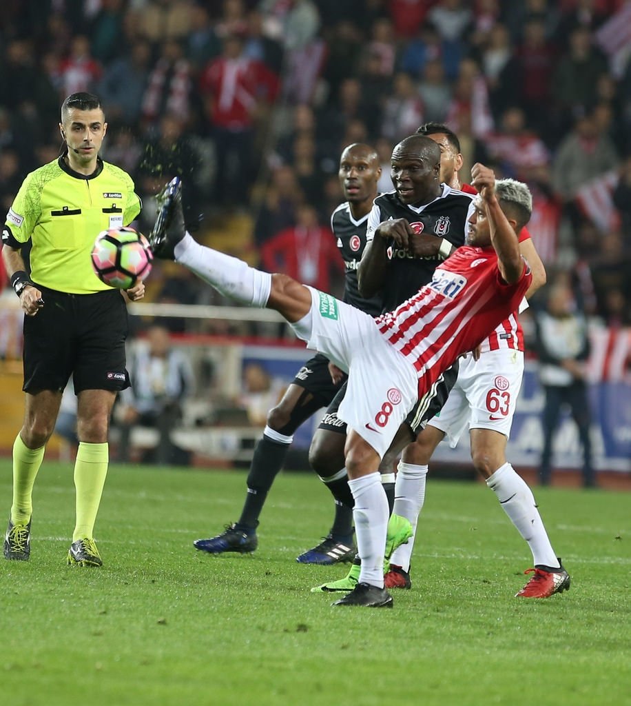 Vicent Aboubakar’a sert tepki