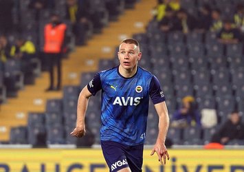 Szalai 3 hafta sonra döndü