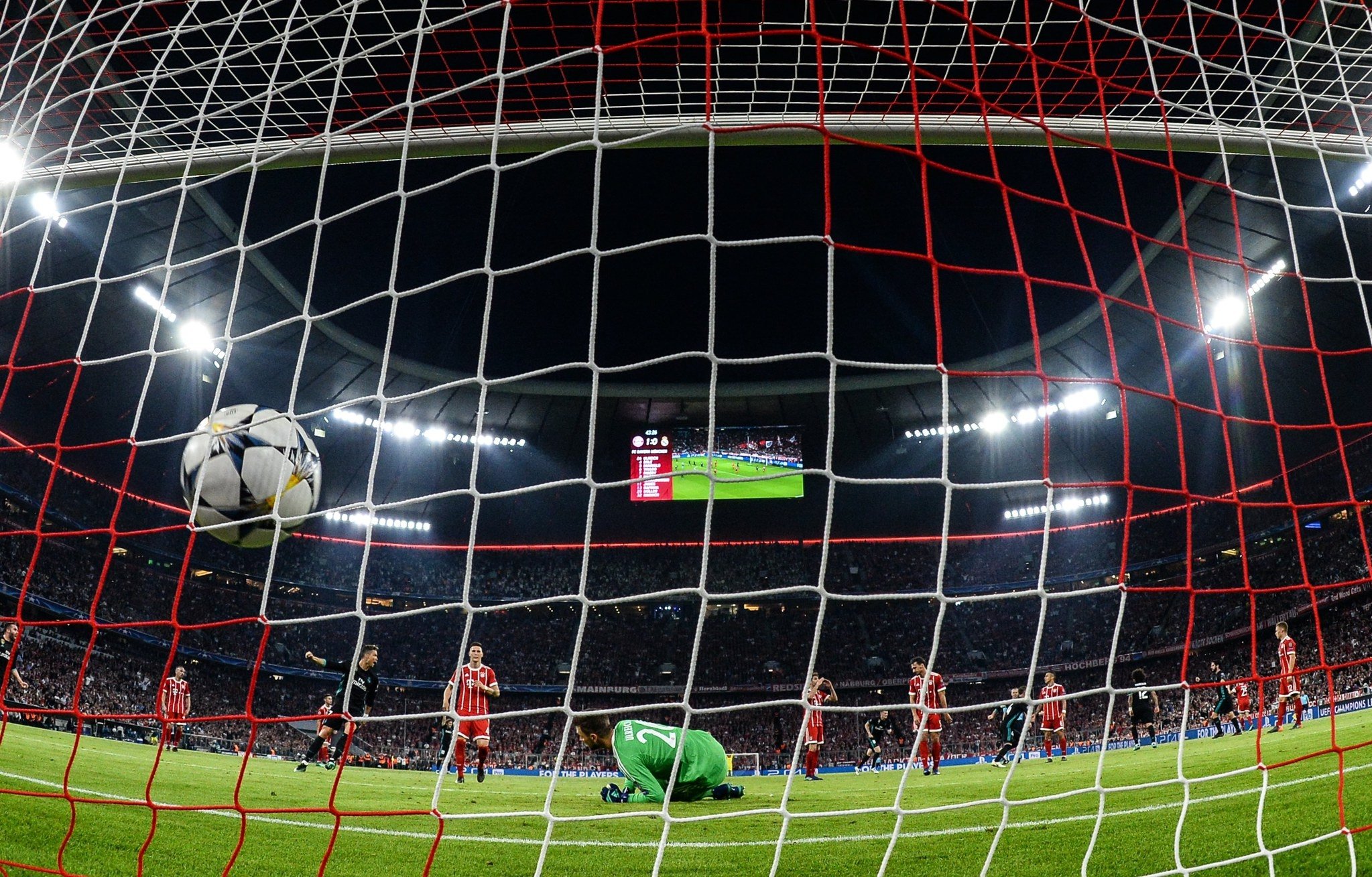 Real Madrid, Bayern Münih deplasmanından mutlu döndü