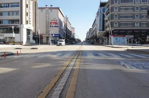 cumhuriyet-bayrami-kapali-yollar-hangileri-29-ekim-istanbul-ankara-izmir-hangi-yollar-kapali-alternatif-guzerg-1667022349598.jpeg CUMHURİYET BAYRAMI KAPALI YOLLAR HANGİLERİ? | 29 Ekim İstanbul, Ankara, İzmir hangi yollar kapalı? - ALTERNATİF GÜZERGAHLAR - 4