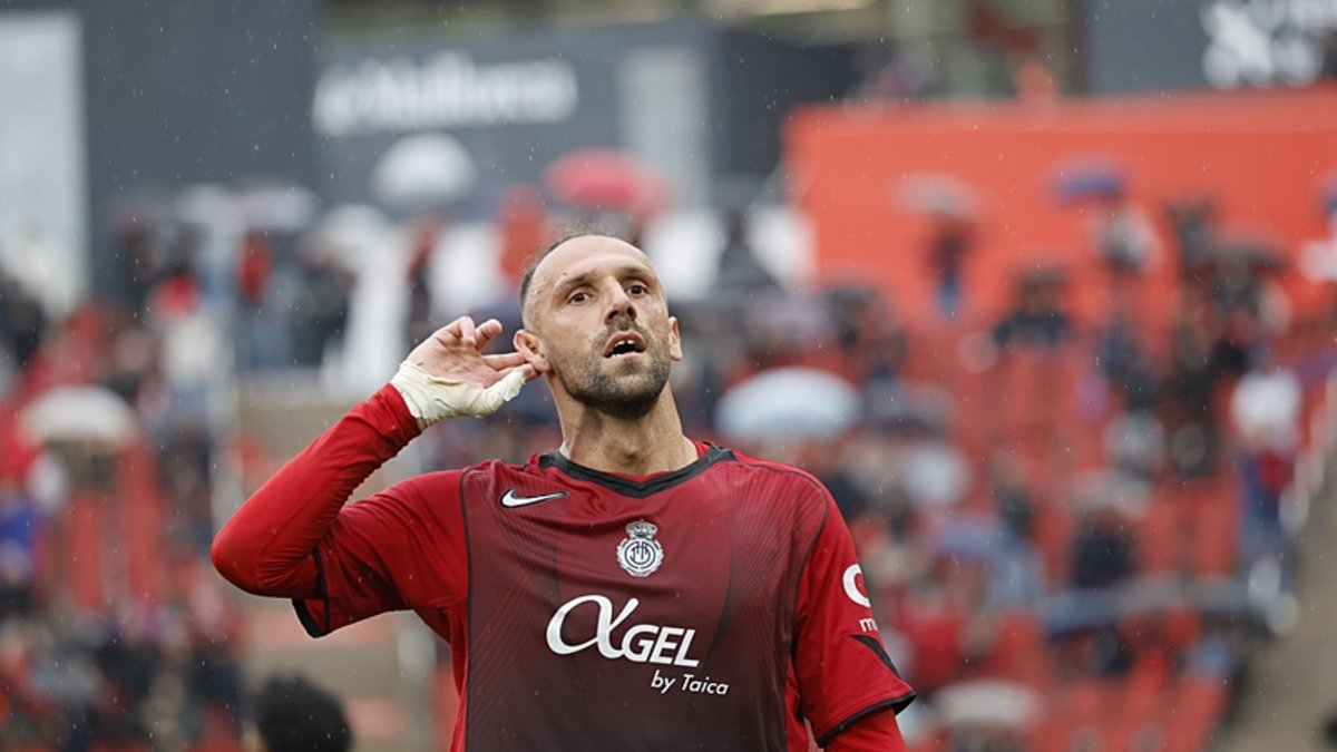 Fenerbahçe'ye büyük şok! Vedat Muriqi için servet talep ettiler