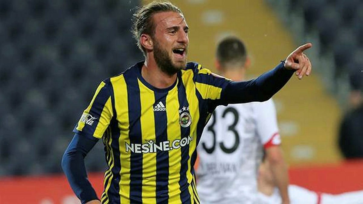 Damien Comolli sezon sonunu bekliyor!