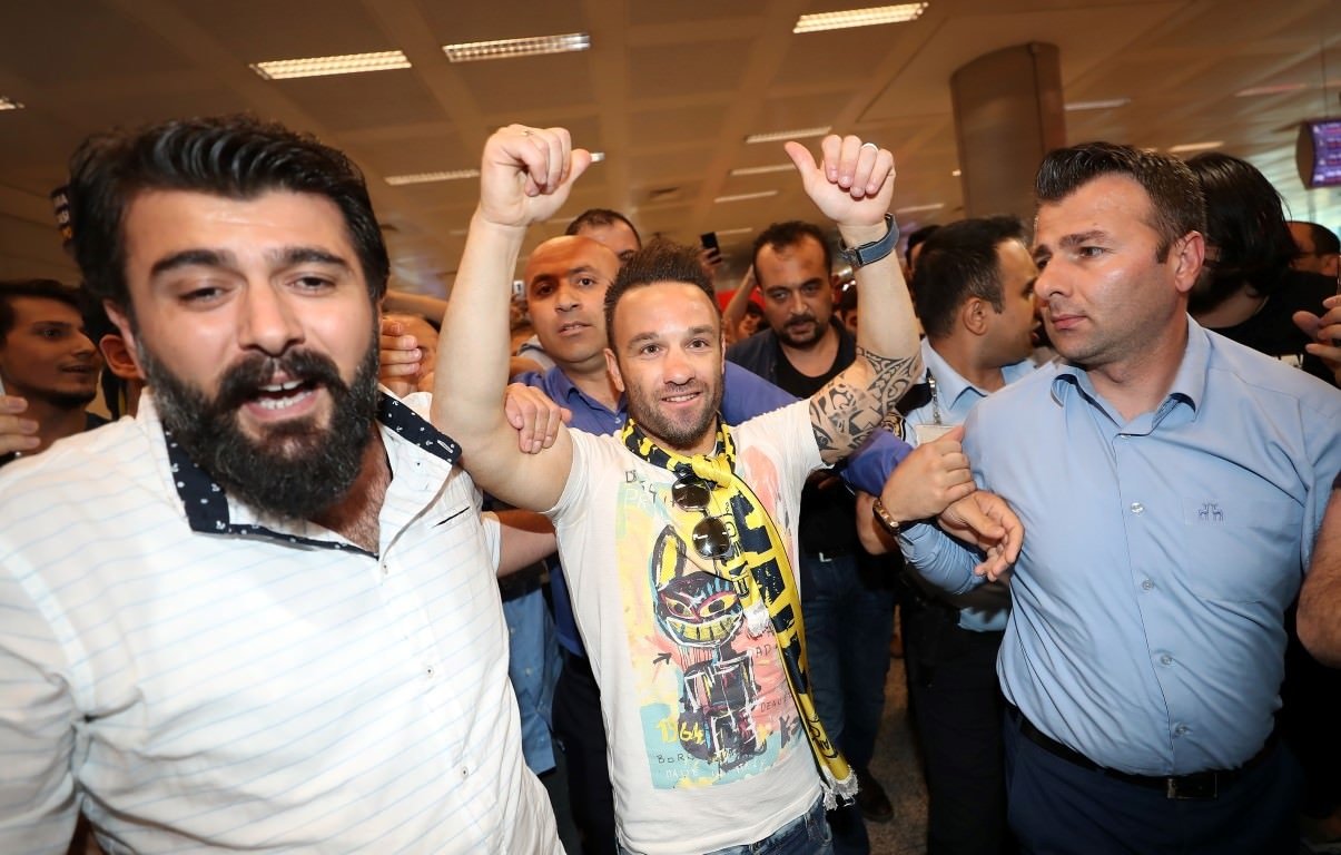 Mathieu Valbuena: Aykut hocayla görüştüm