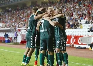 Konyaspor 3 puanı 3 golle aldı
