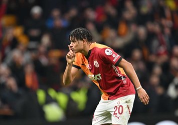 Okan Buruk'tan flaş Sara kararı! Ajax maçında...